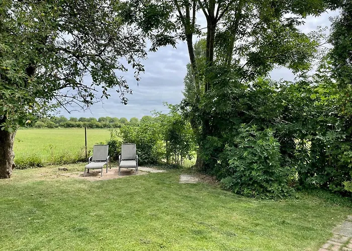 In With Meadow Views *